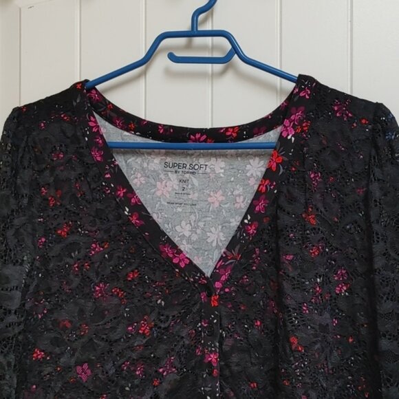 TORRID plus size 2 Super soft knit babydoll peasant lace top blouse black - Picture 7 of 9